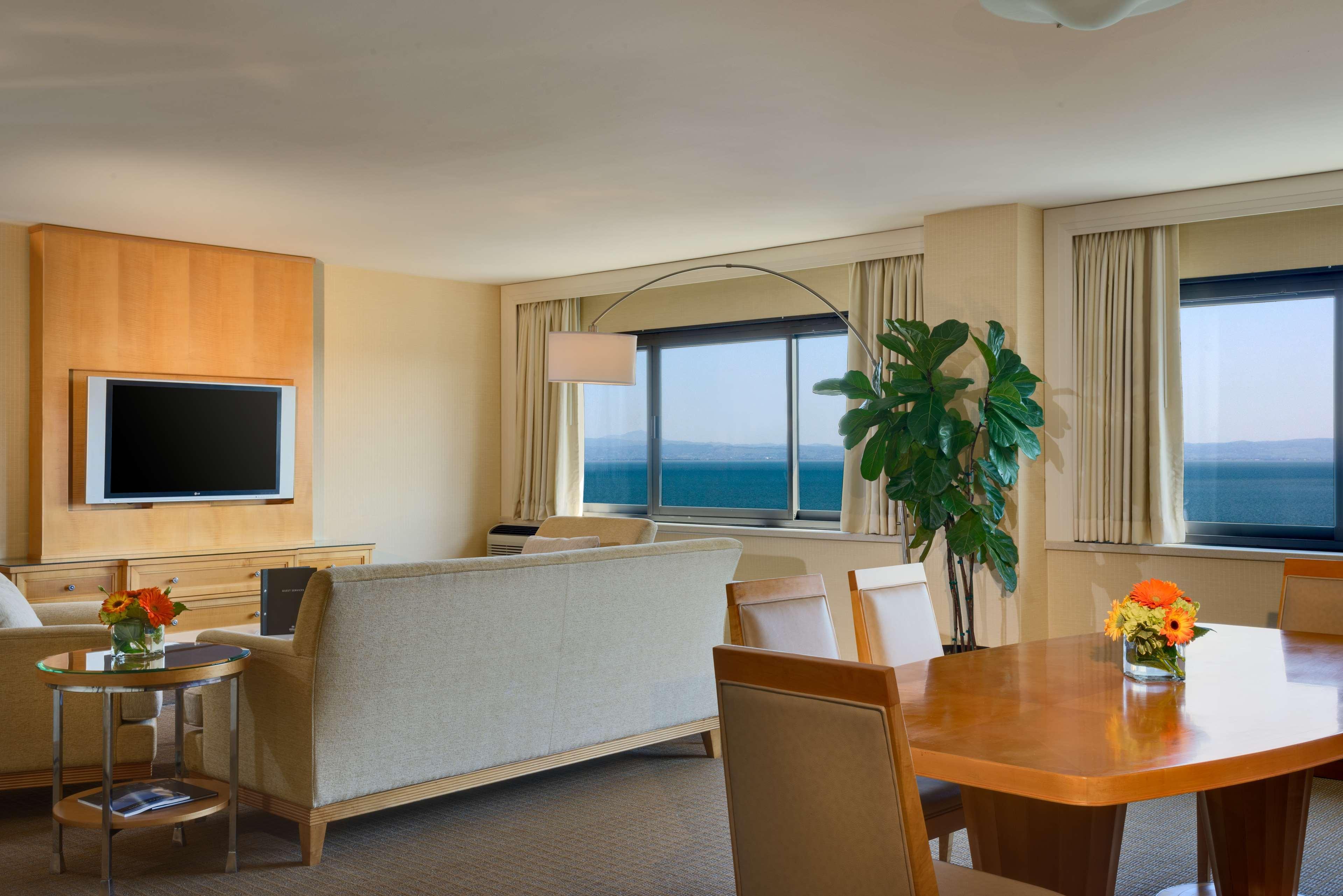 Hilton San Francisco Airport Bayfront - No Resort Fee Burlingame Eksteriør billede