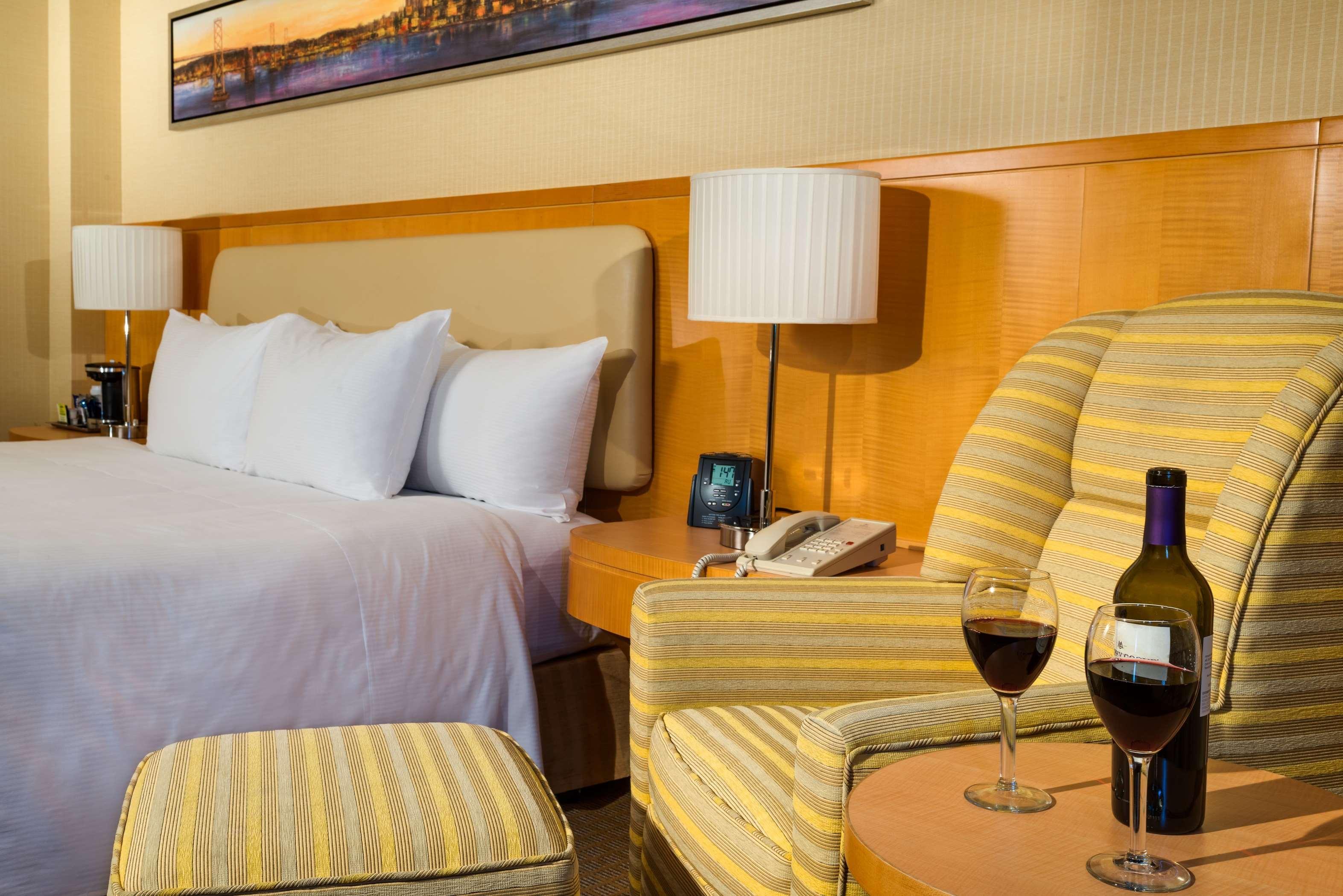 Hilton San Francisco Airport Bayfront - No Resort Fee Burlingame Eksteriør billede
