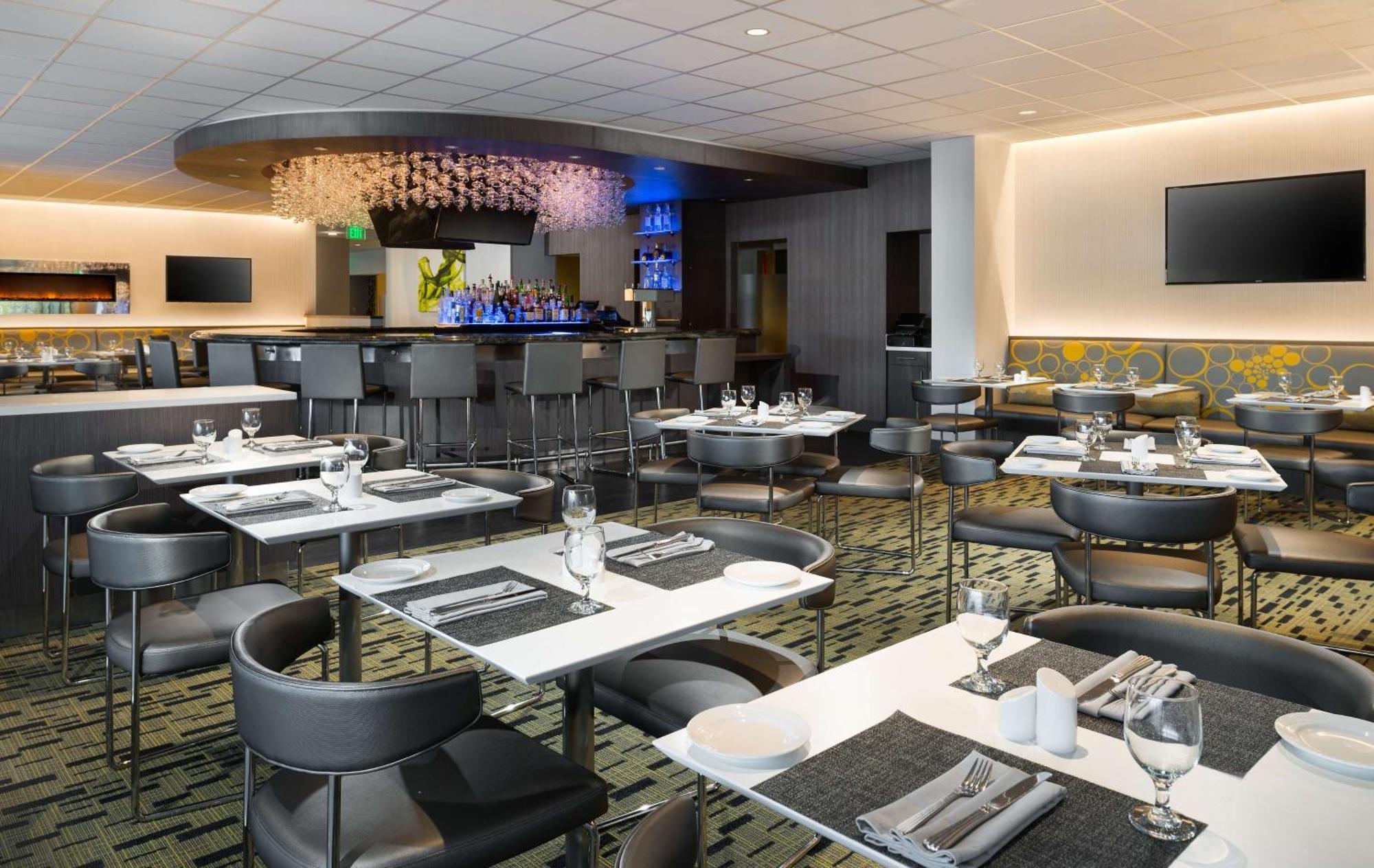 Hilton San Francisco Airport Bayfront - No Resort Fee Burlingame Eksteriør billede