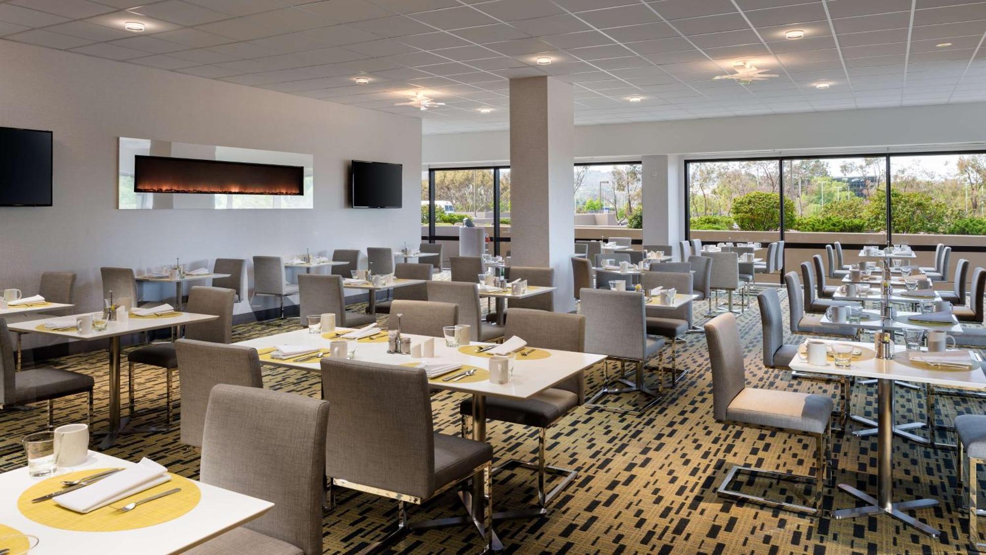 Hilton San Francisco Airport Bayfront - No Resort Fee Burlingame Eksteriør billede